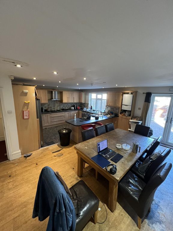 Property photo 2 of 38