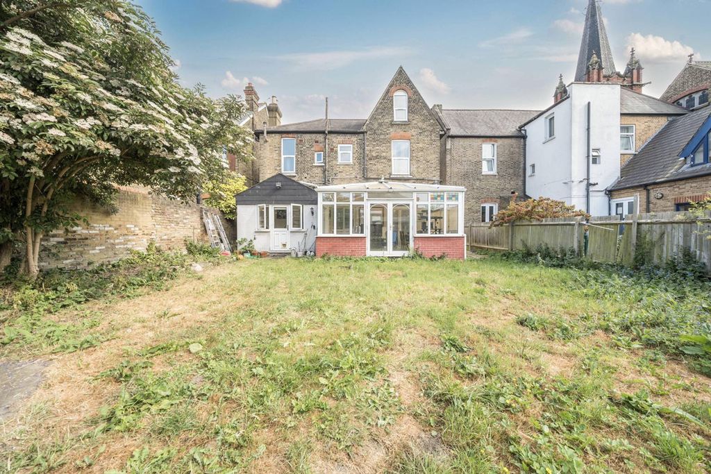 Property photo 3 of 14