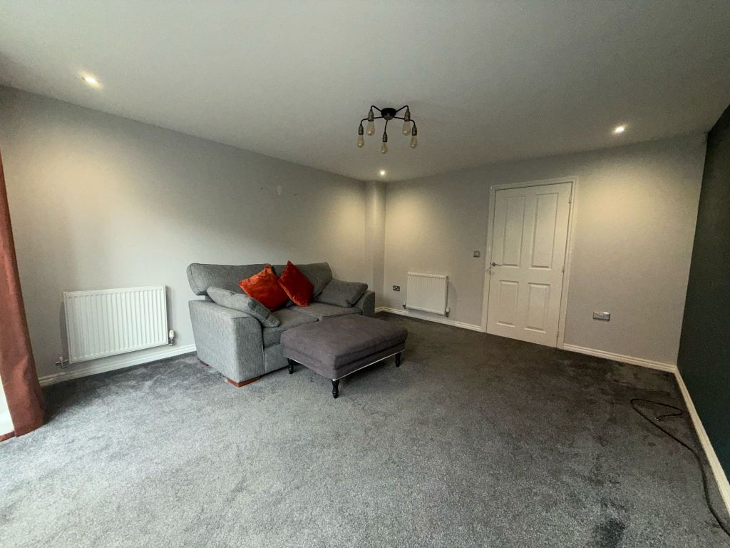 Property photo 3 of 24