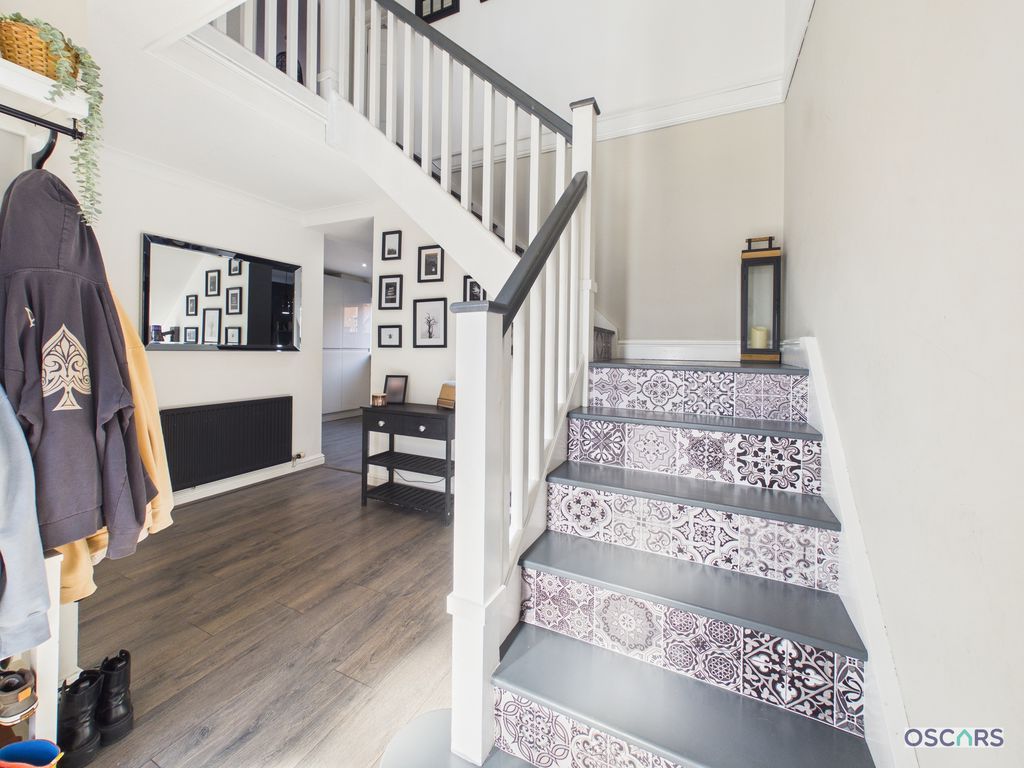 Property photo 2 of 18 Photo 1