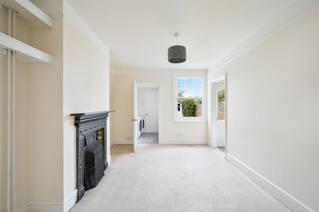 Property photo 3 of 13 Church Road, (2).Jpg