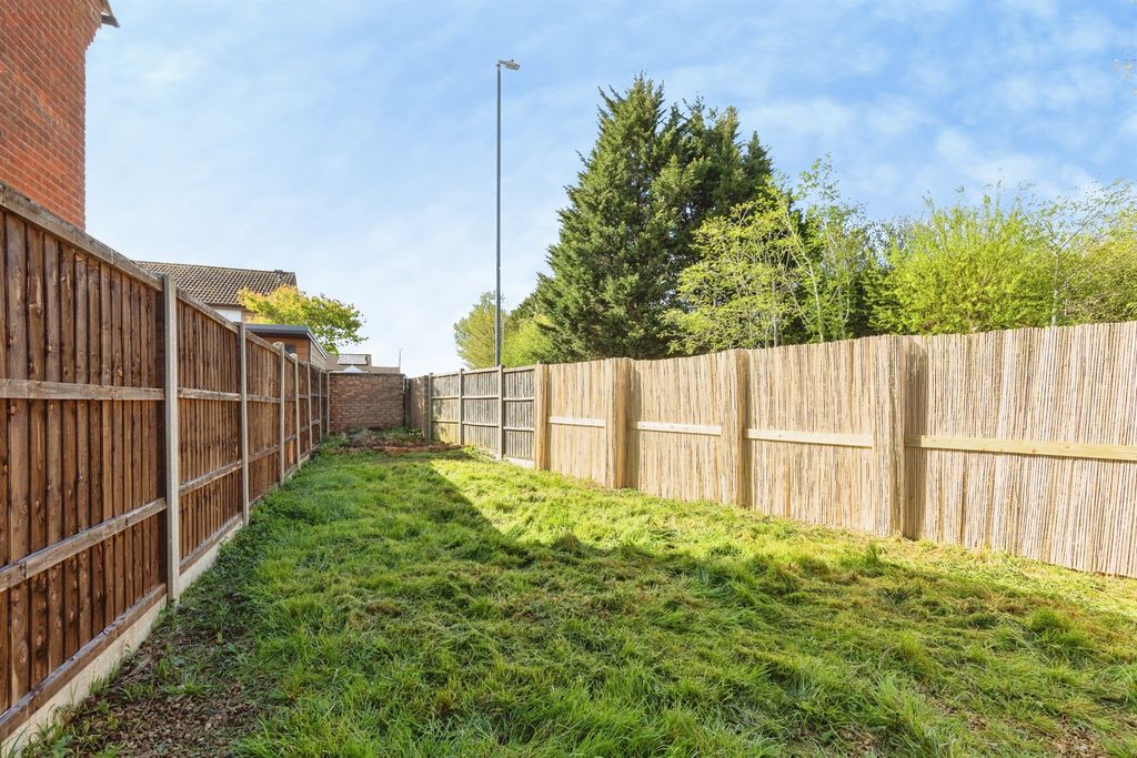 Property photo 2 of 11