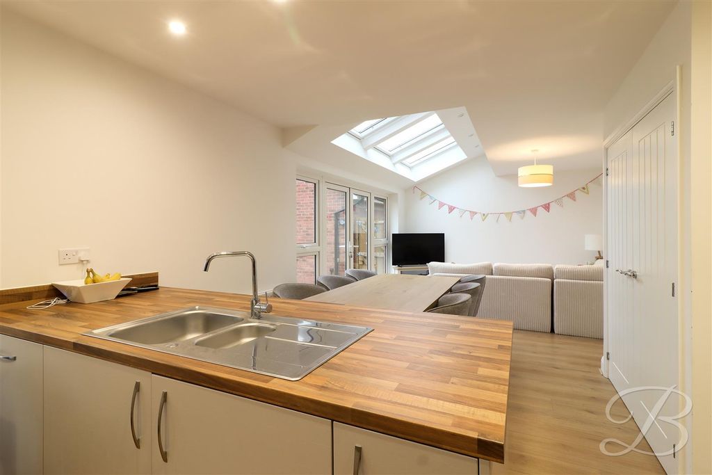 Property photo 2 of 25 Img_4633_1.Jpg