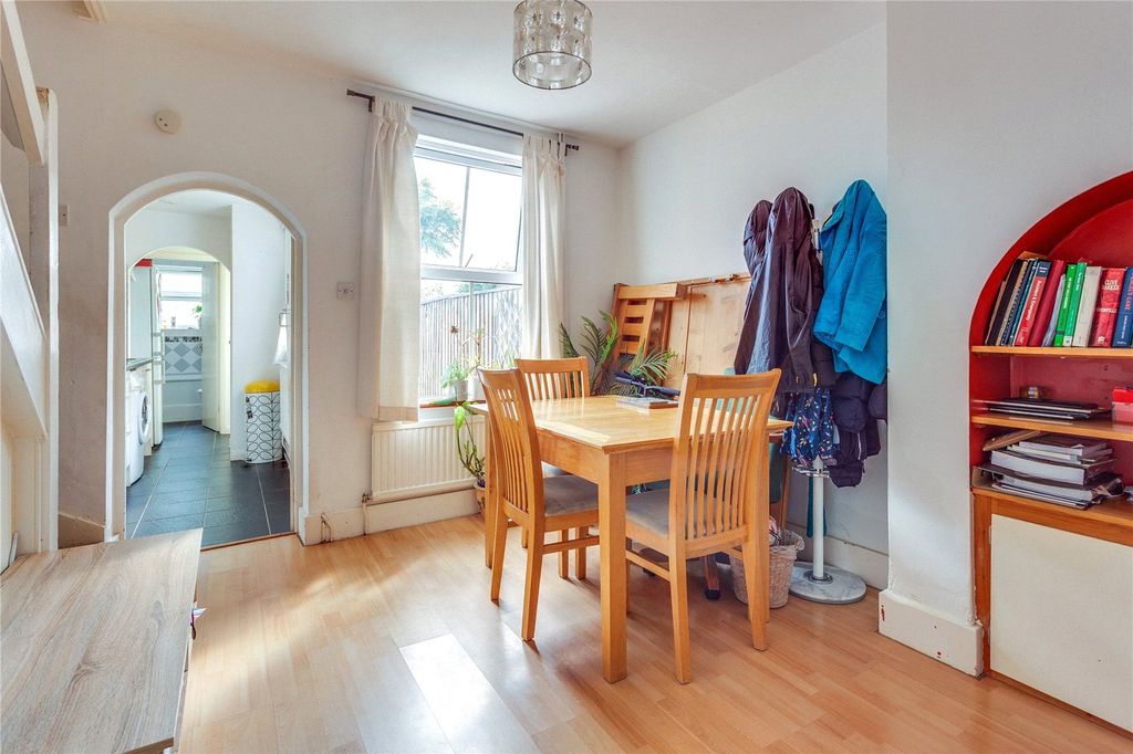 Property photo 3 of 11 Dining Room