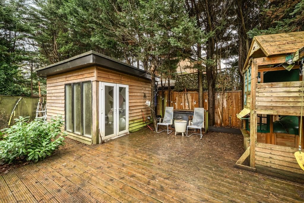 Additional image 22 of 5 bed detached bungalow for saleLightwater, Surrey GU18