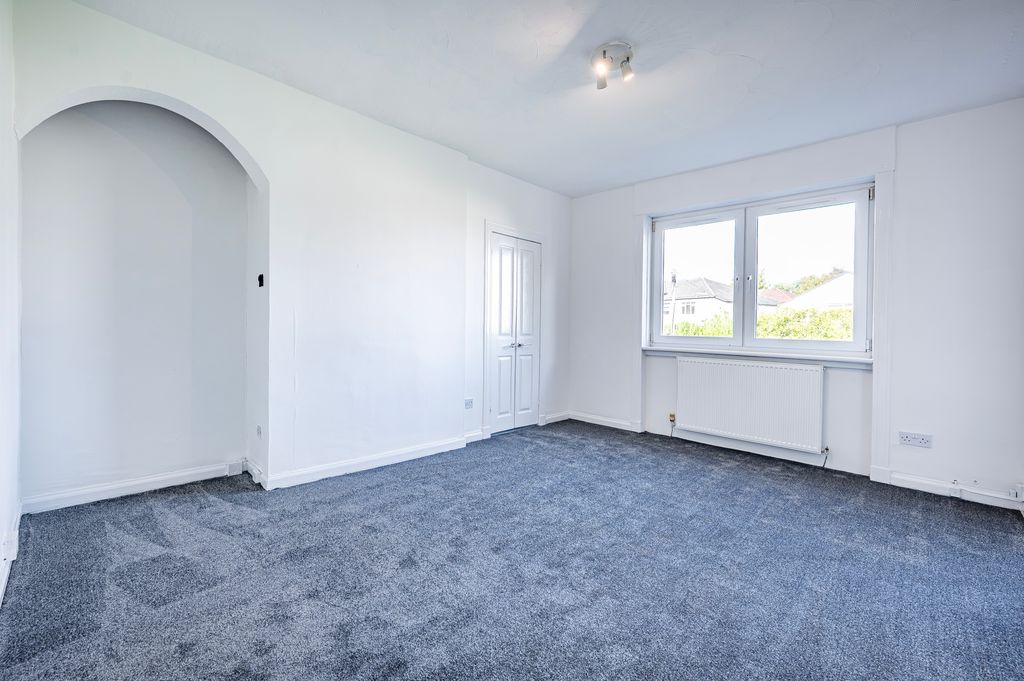 Property photo 2 of 36