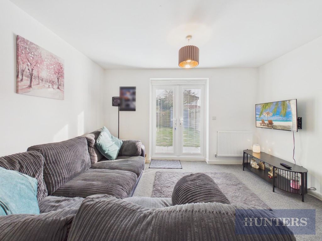 Property photo 2 of 14 Cam05316G0-Pr0369-Still001.Jpg