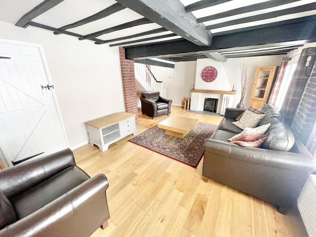 Property photo 2 of 10 Living Room