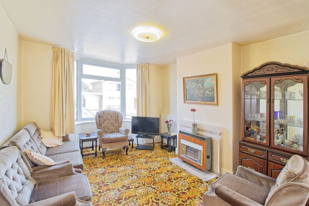 Property photo 2 of 18