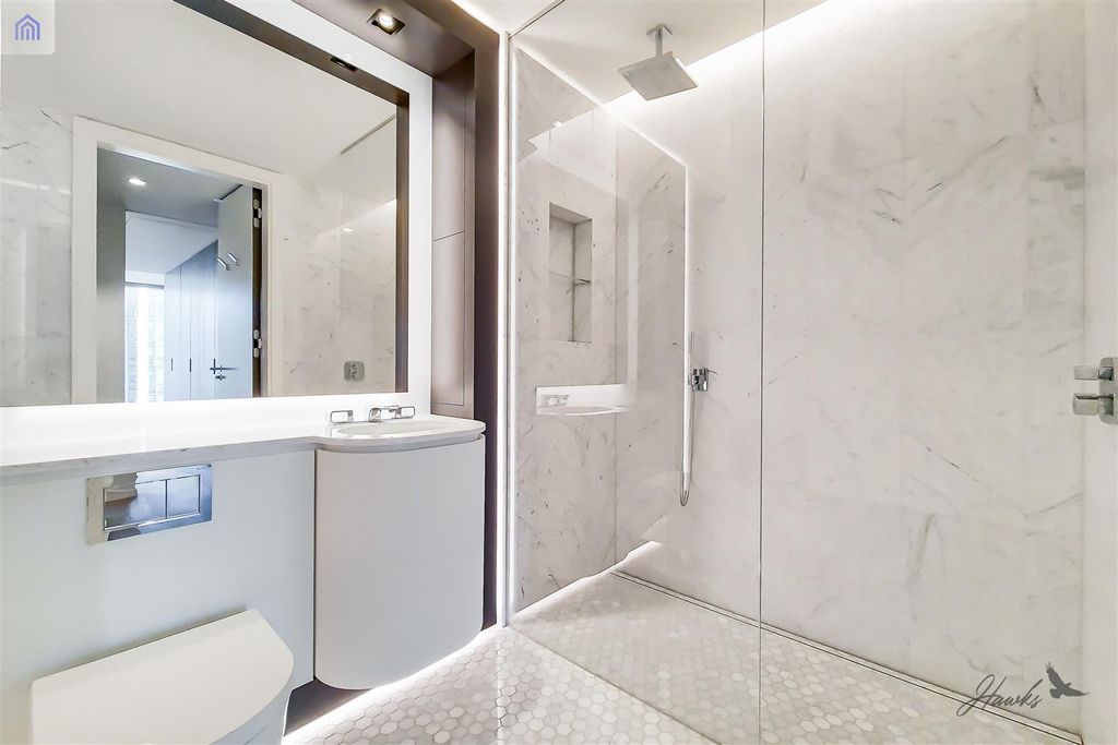 Property photo 3 of 23 6_Shower Room-1.Jpg