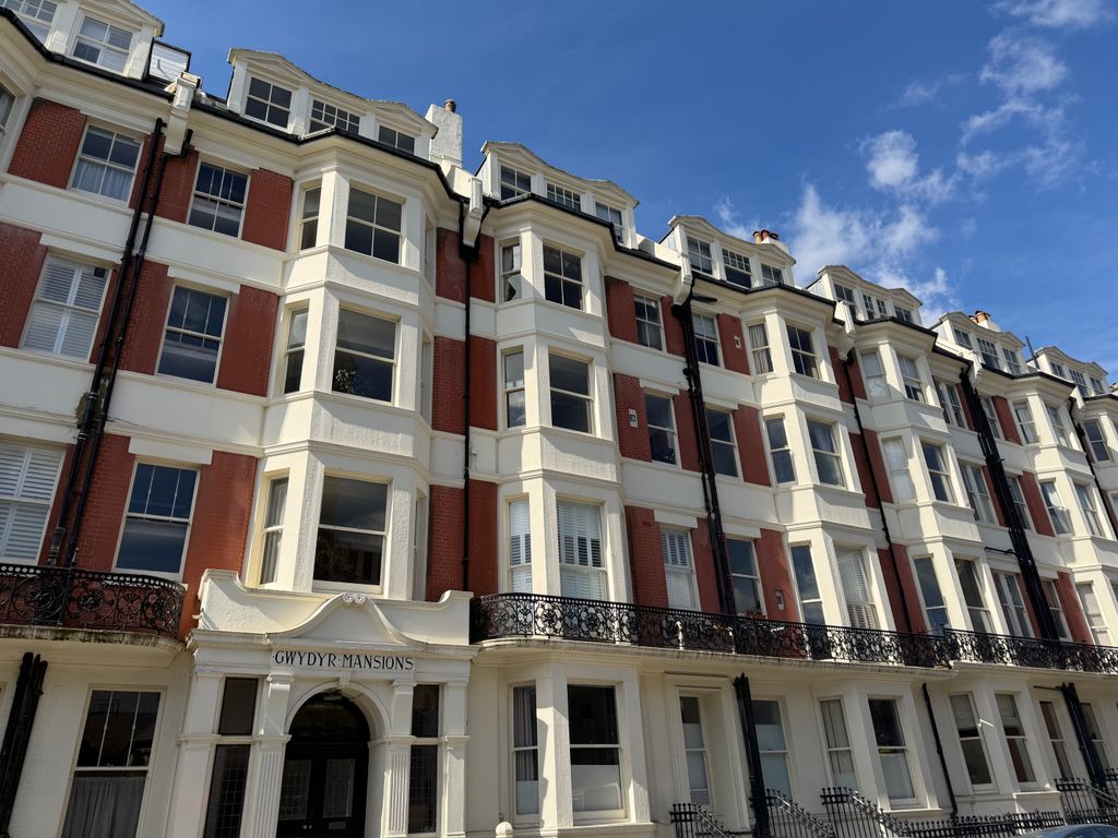 Property photo 1 of 10