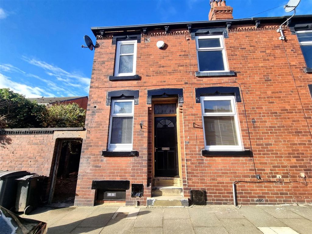 Property photo 1 of 6 Exterior