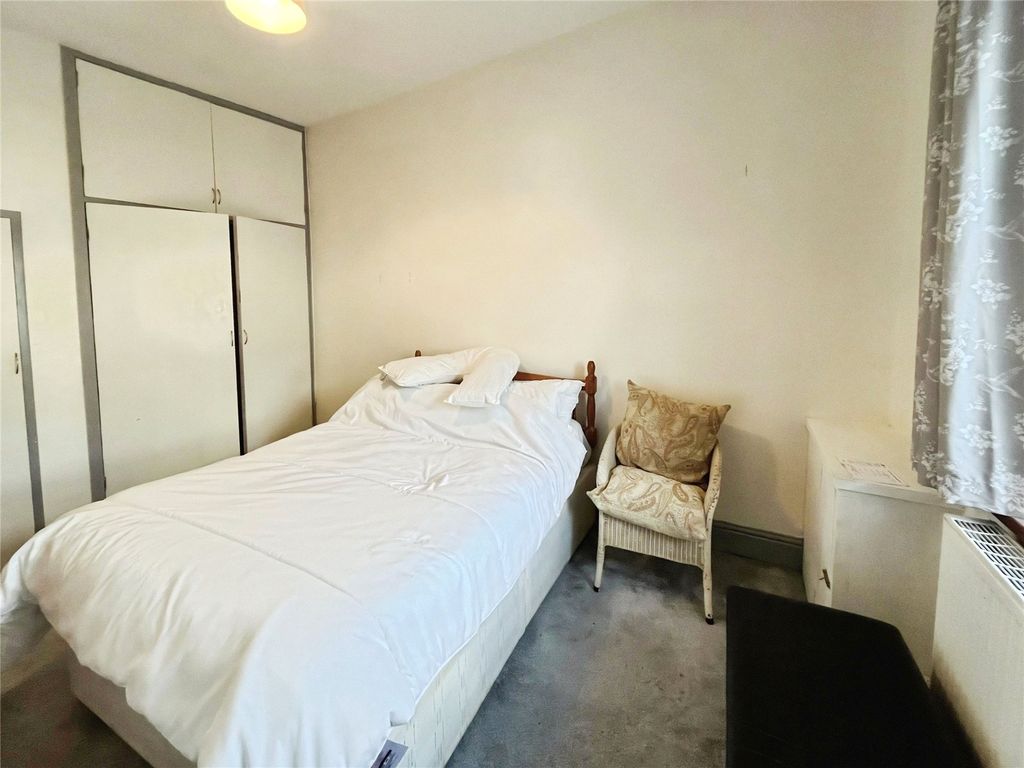 Property photo 3 of 10 Bedroom 1