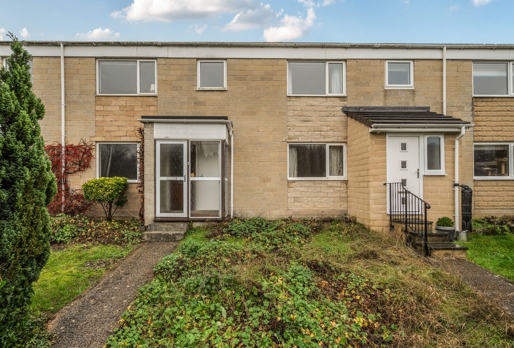 Property photo 1 of 18 1389495-1-693Be32...