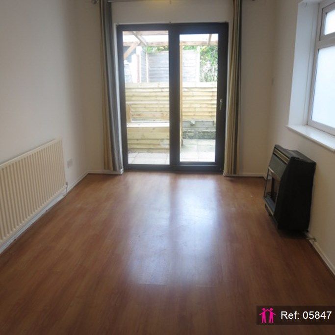 Property photo 3 of 20