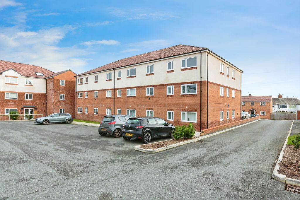 Property photo 1 of 15