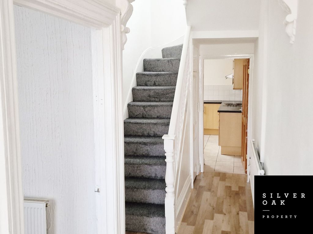 Property photo 3 of 10 3