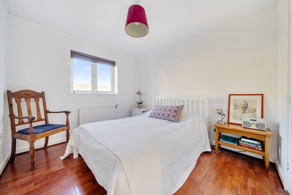 Property photo 2 of 18 Picture No. 08