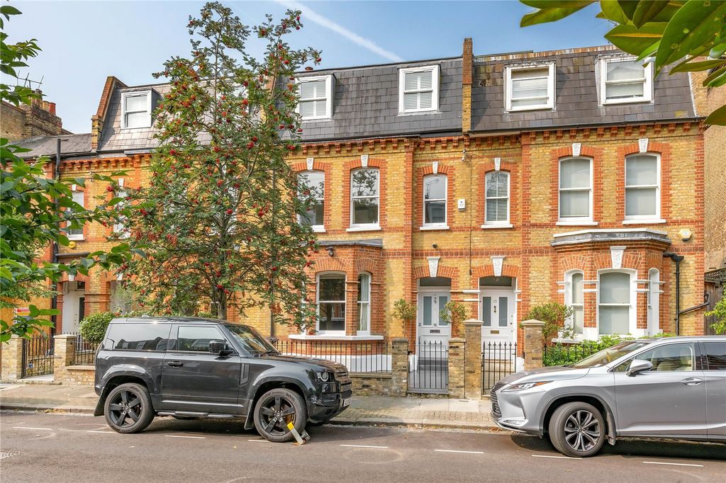 Property photo 1 of 15 External