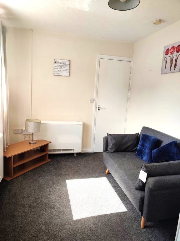 Property photo 3 of 5