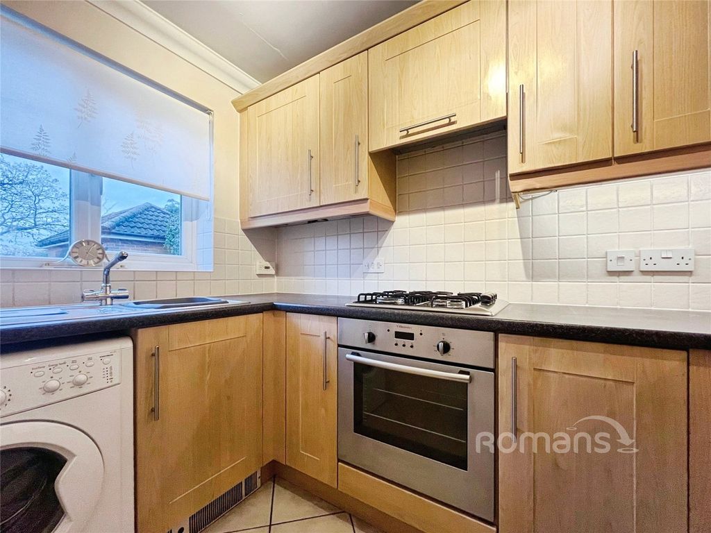 Property photo 3 of 11 Picture No. 16