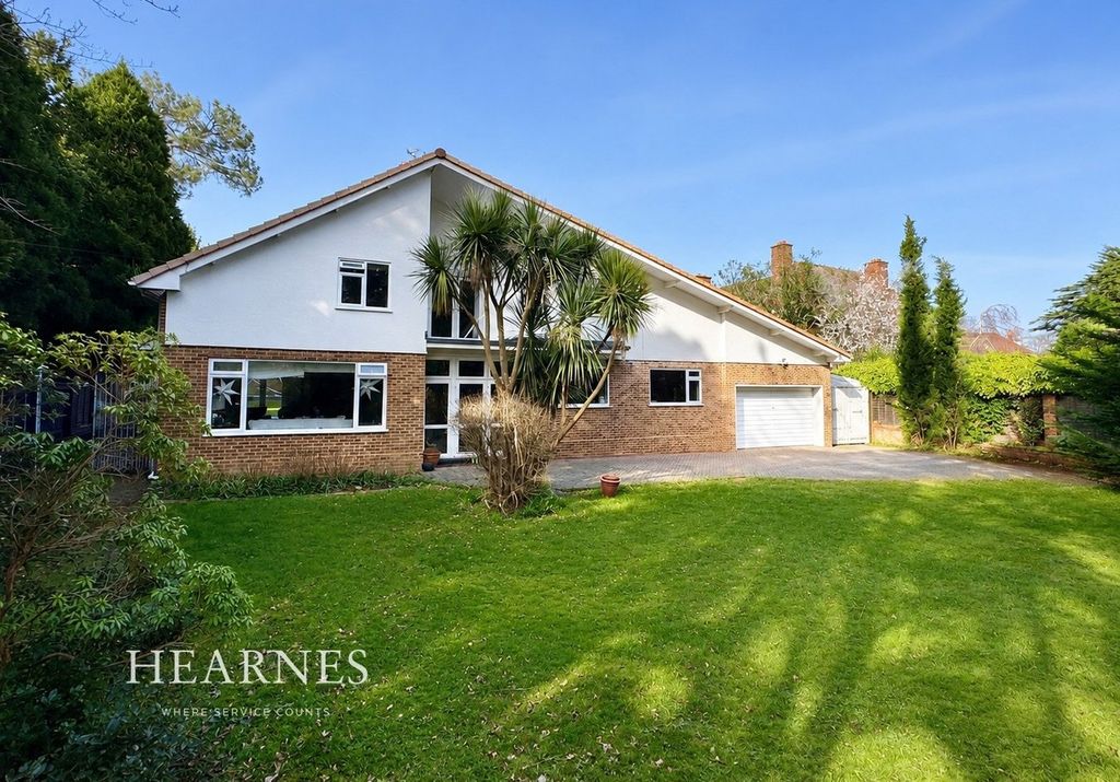 Property photo 1 of 24