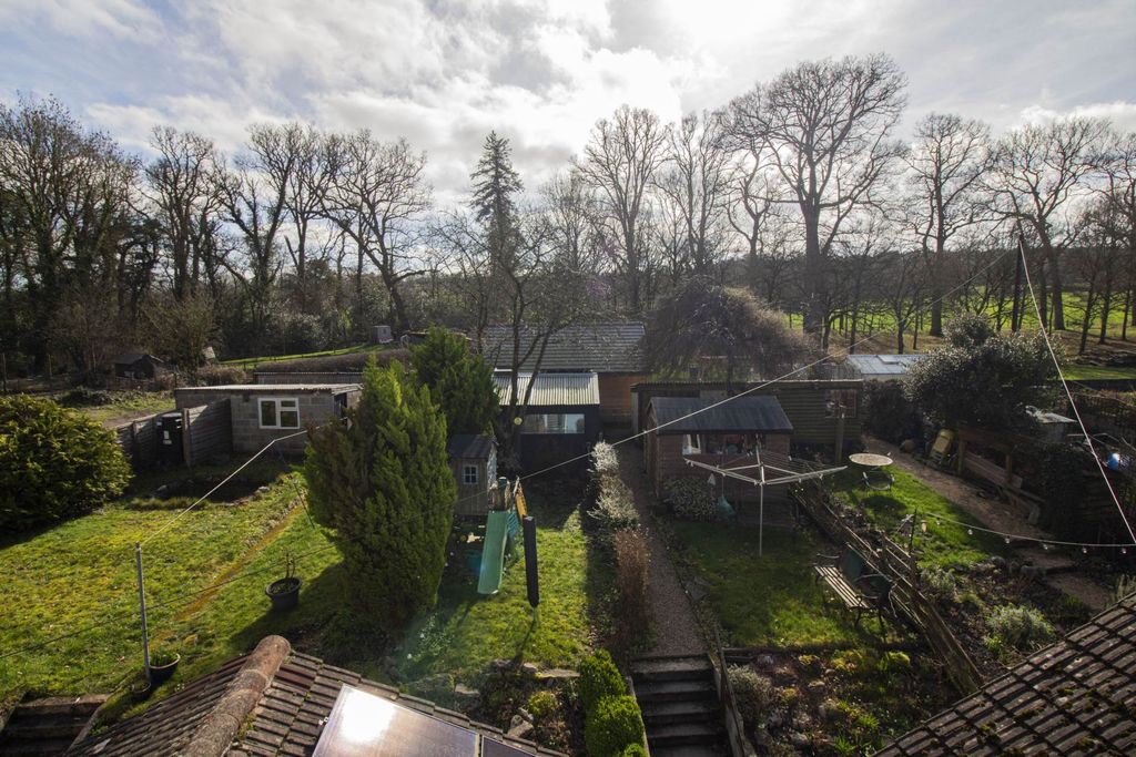 Property photo 2 of 26