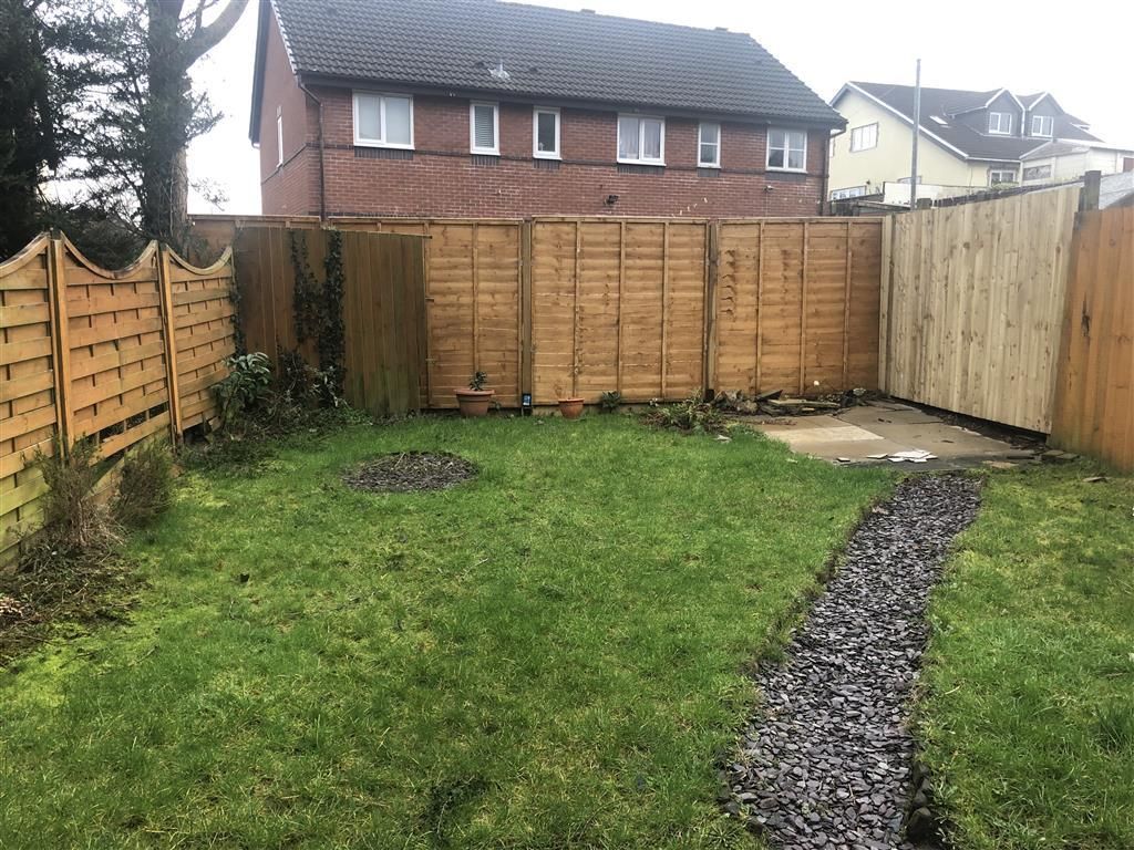 Property photo 2 of 5 Garden