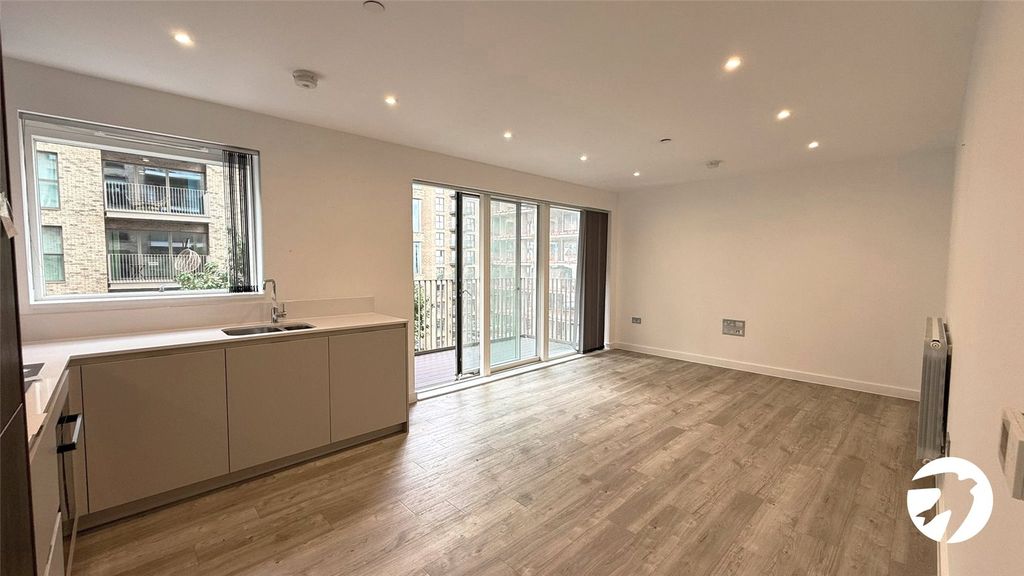 Property photo 3 of 20 Picture 3