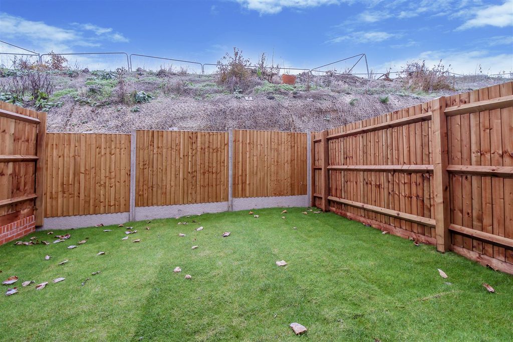 Property photo 2 of 10 10 Garden Copy.Jpg