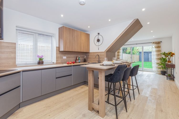 Property photo 3 of 14 307364