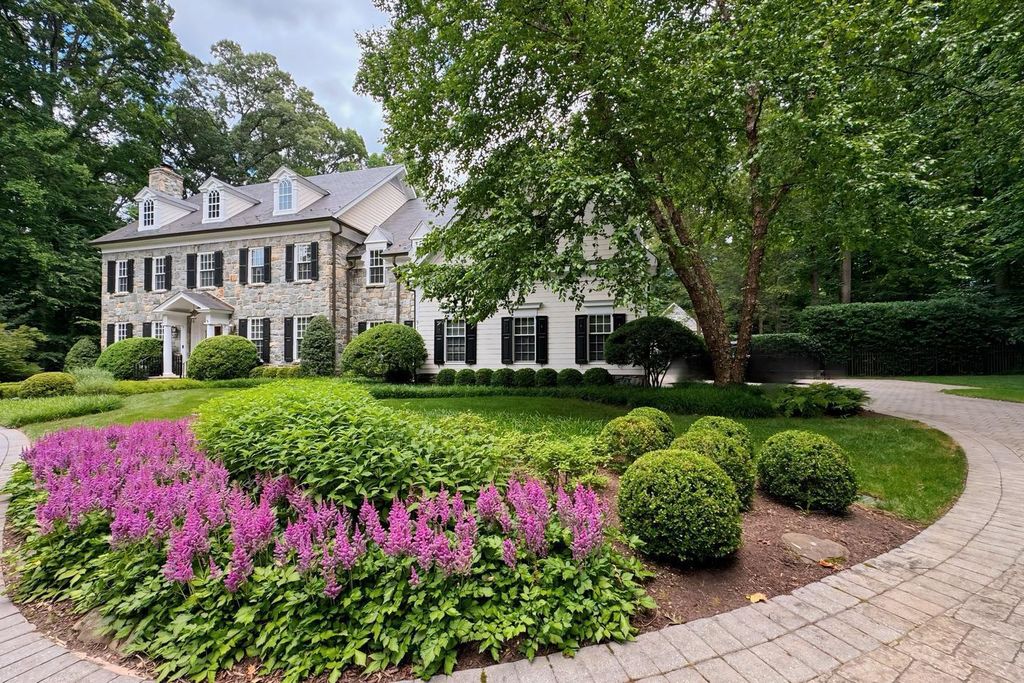 Property photo 1 of 3