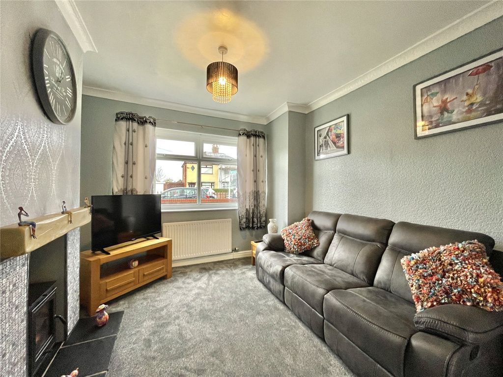 Property photo 2 of 23 Picture No. 08