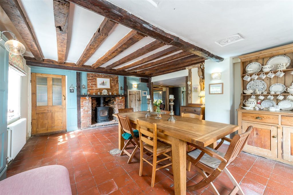 Property photo 2 of 22