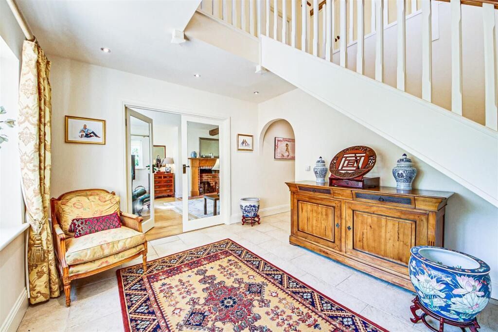 Property photo 2 of 69 4259894