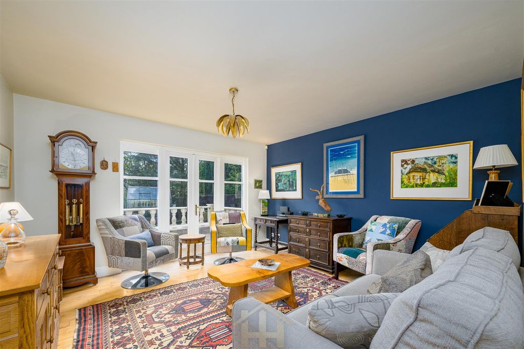 Property photo 1 of 18 Z92_3403-Edit.Jpg