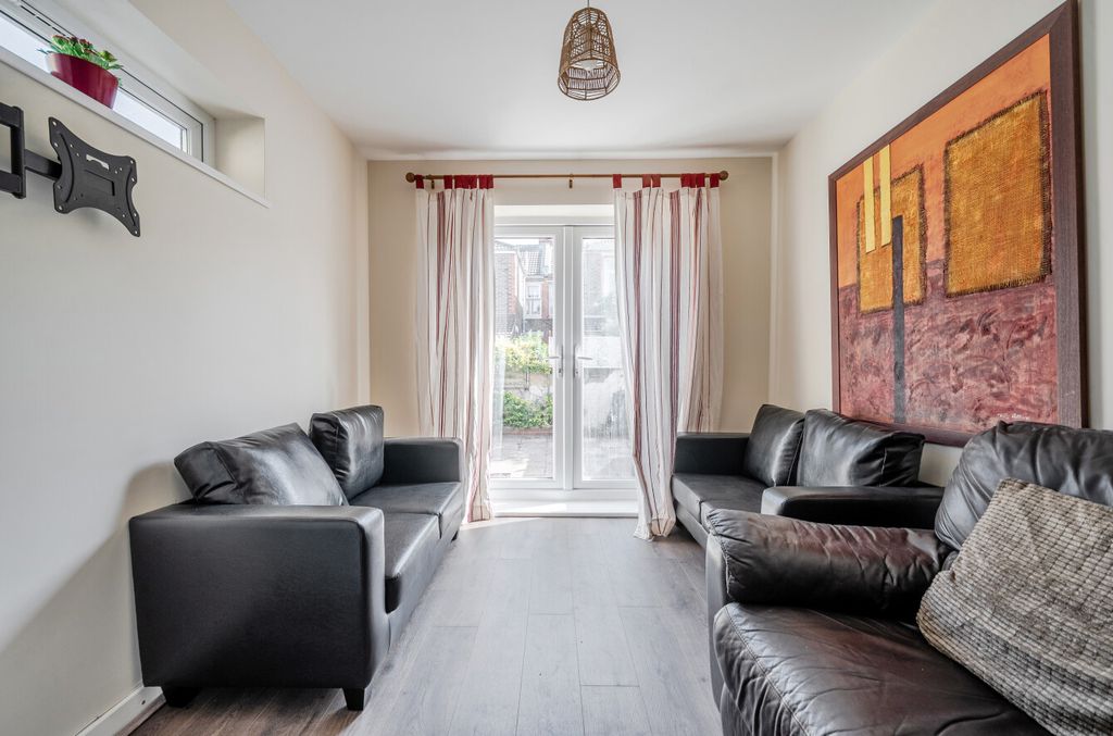 Property photo 3 of 12 1459306-6-6A3Ab9c...