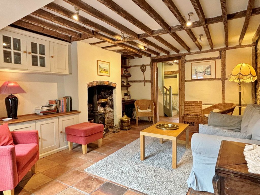 Property photo 2 of 10