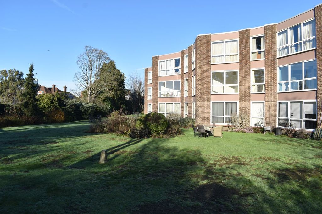 Property photo 3 of 9