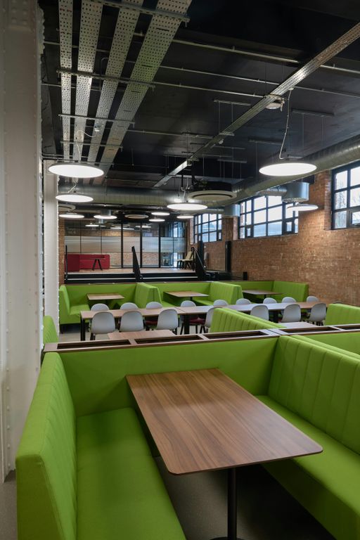 Property photo 3 of 17 2E5A2662.Jpg