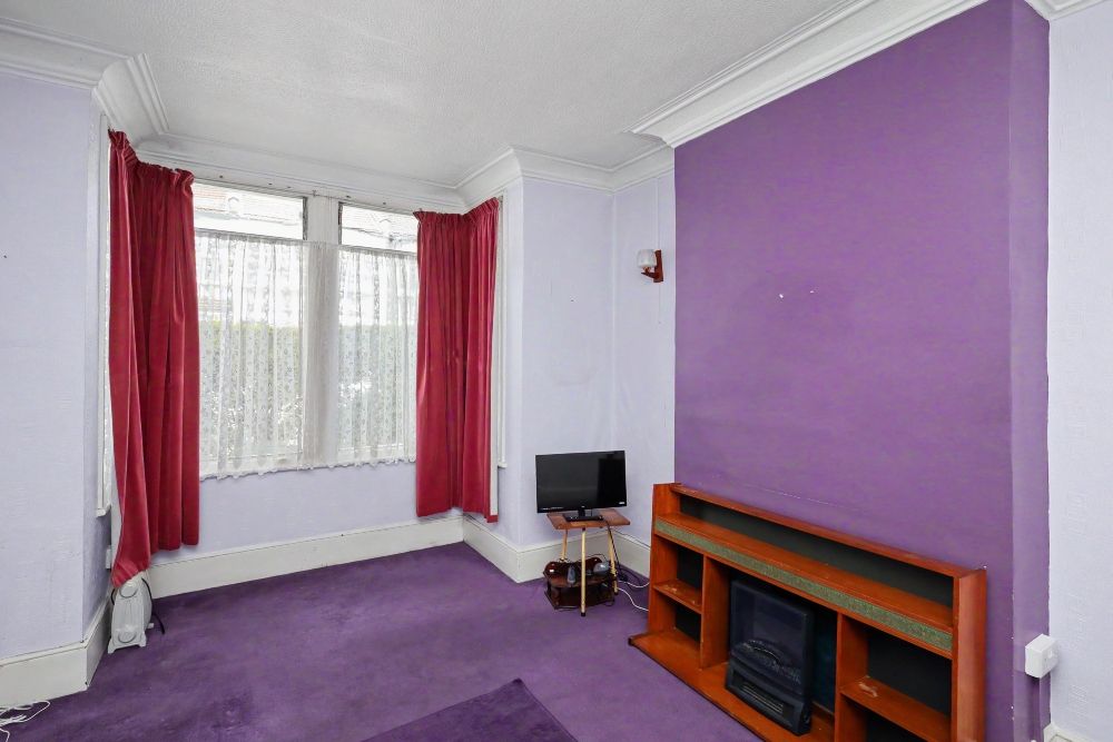 Property photo 2 of 18