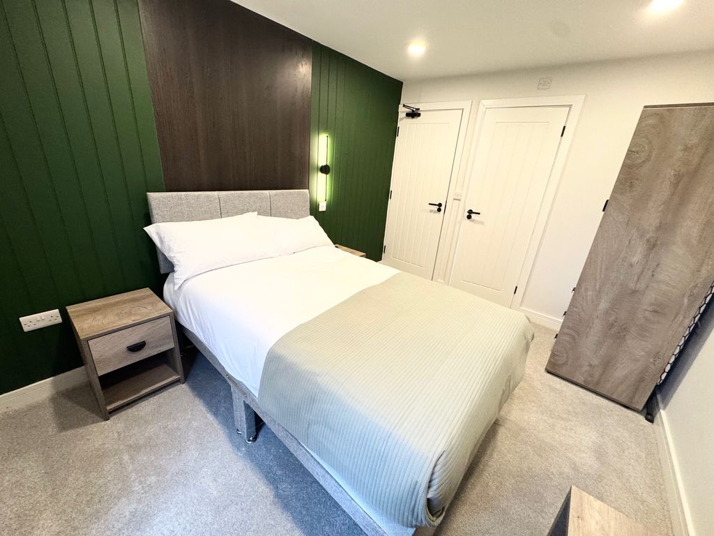 Property photo 1 of 11 Image