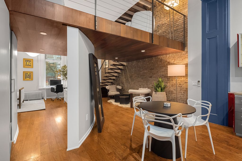 Property photo 3 of 21