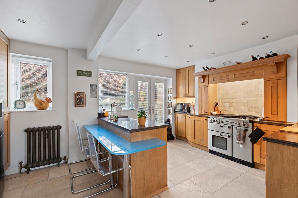 Property photo 2 of 35 Picture No. 22