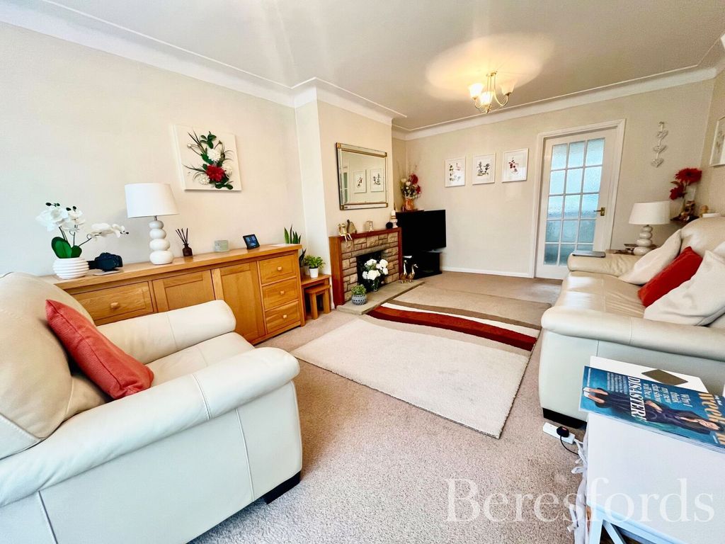 Property photo 2 of 15 Picture No. 29