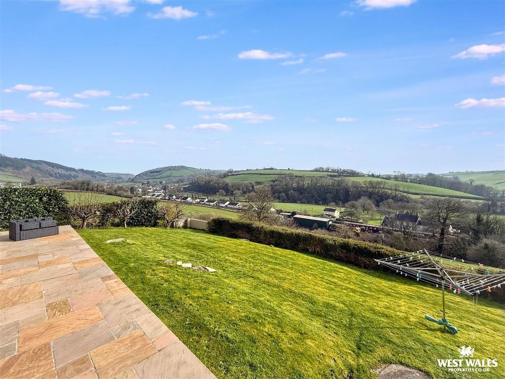 Property photo 2 of 31 1000151310.Jpg