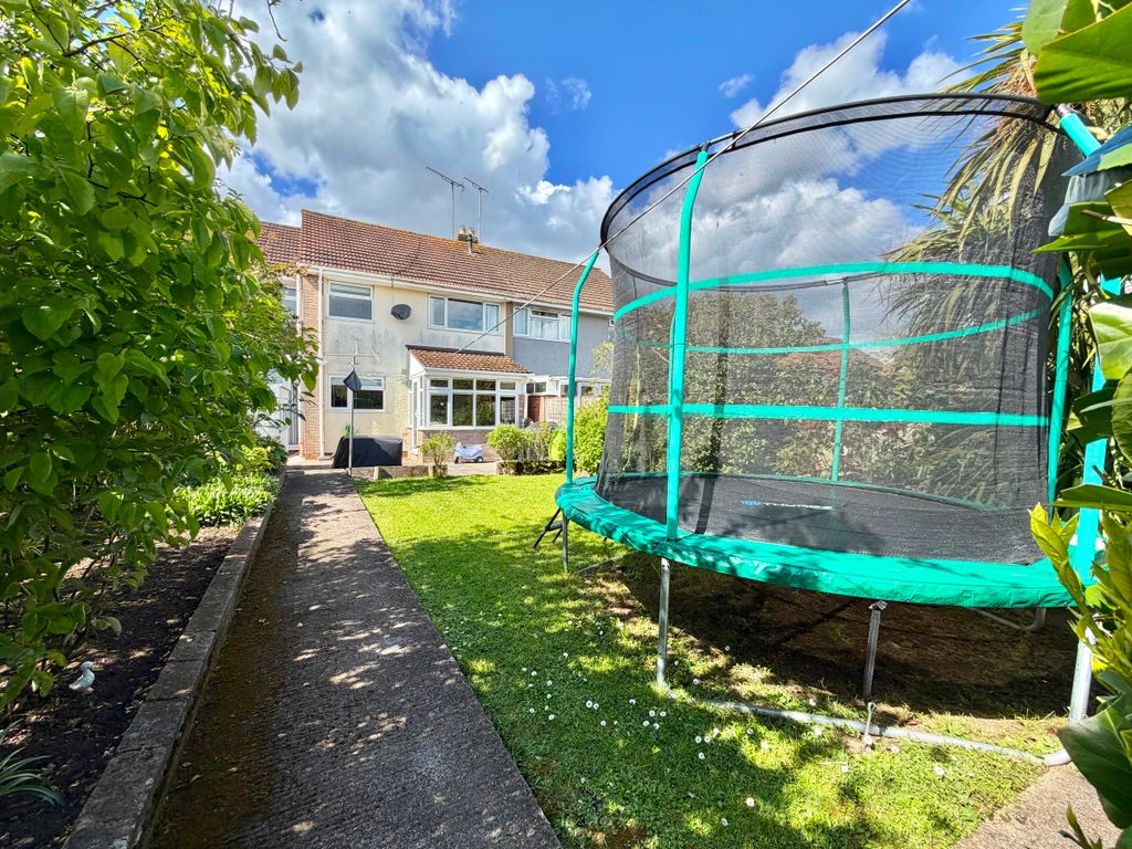 Property photo 2 of 21