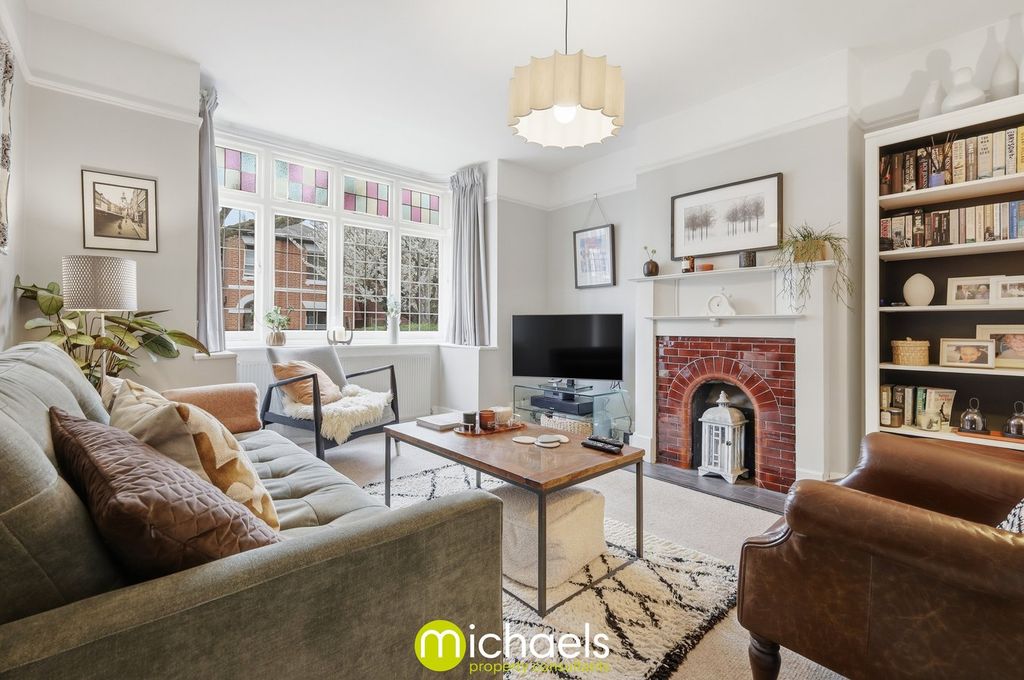 Property photo 3 of 34