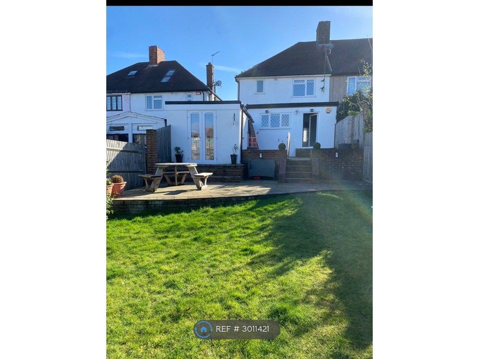 Property photo 2 of 26