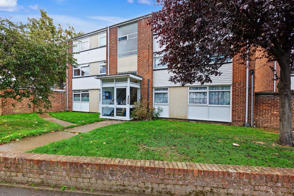 Property photo 1 of 10 5574211